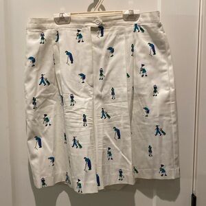 Elaine‎ Benedict Ladies Shorts.  Golfing Scene.  Size 14.  Side pockets.